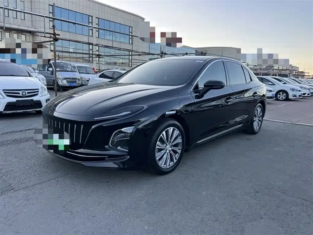 Hongqi E-QM5 — фото 2