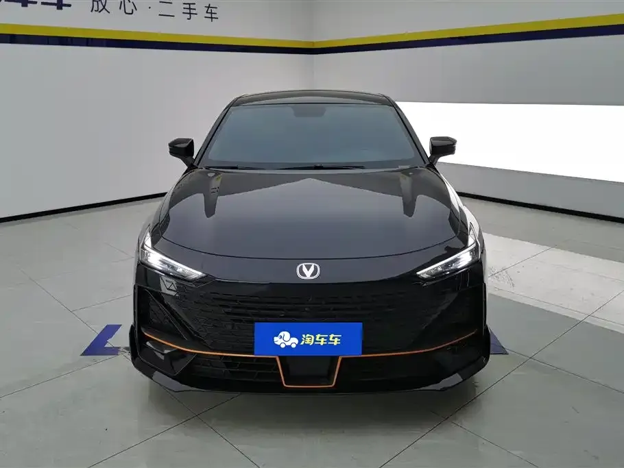 Changan UNI-V 2023 из CN, фото 2