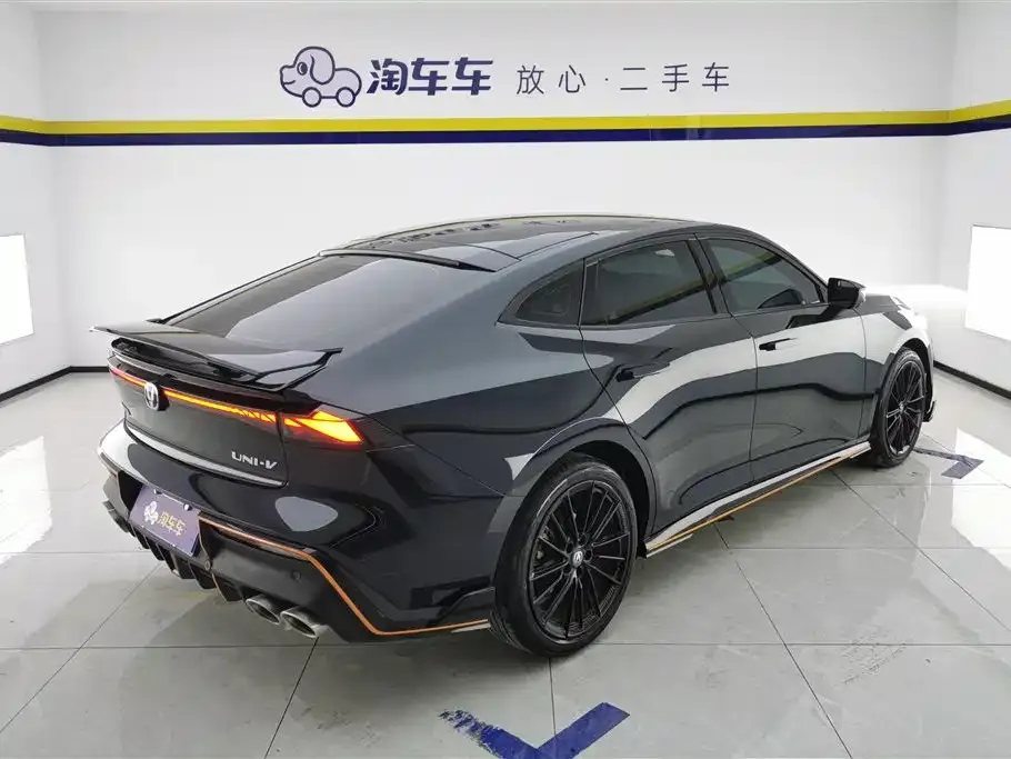Changan UNI-V 2023 из CN, фото 3