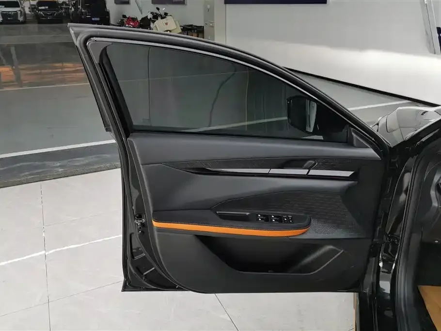 Changan UNI-V 2023 из CN, фото 7