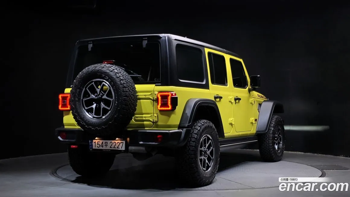 Jeep Wrangler 2024 из KR, фото 2