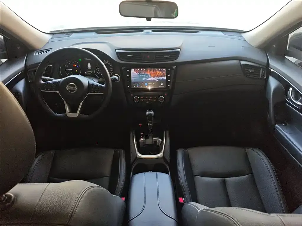 Nissan X-Trail — фото 10