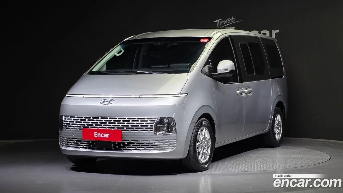Hyundai Staria 2023 из KR, фото 1