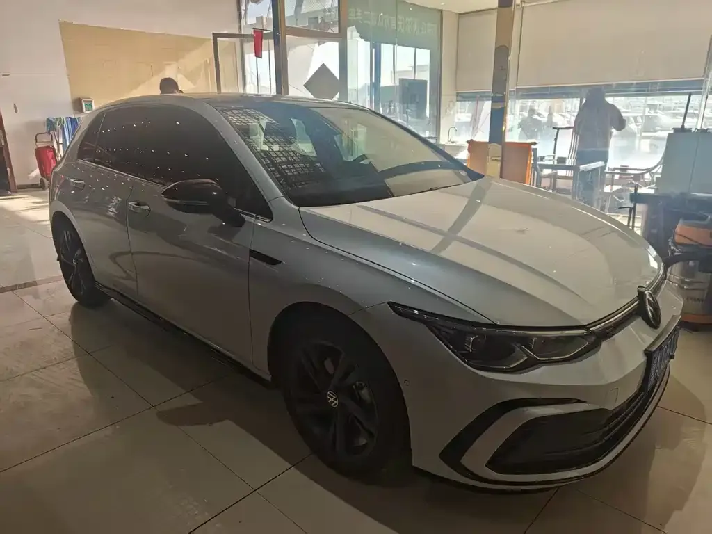 Volkswagen Golf 2021 из CN, фото 3