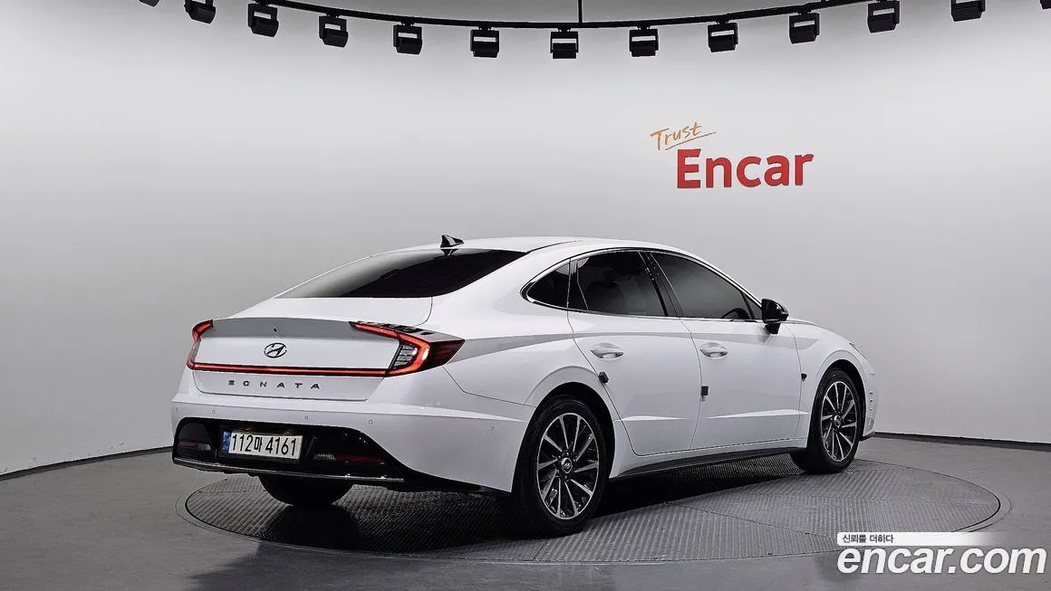Hyundai Sonata 2022 из KR, фото 2