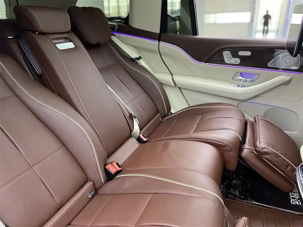 Mercedes-Benz GLS — фото 9