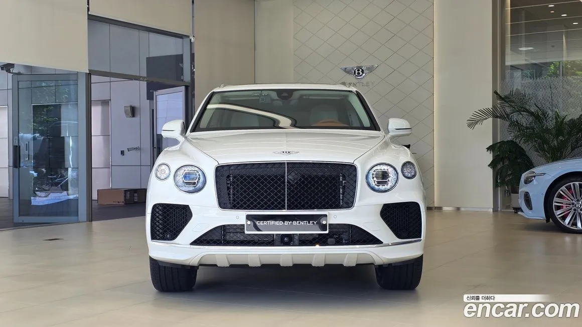Bentley Bentayga 2025 из KR, фото 2
