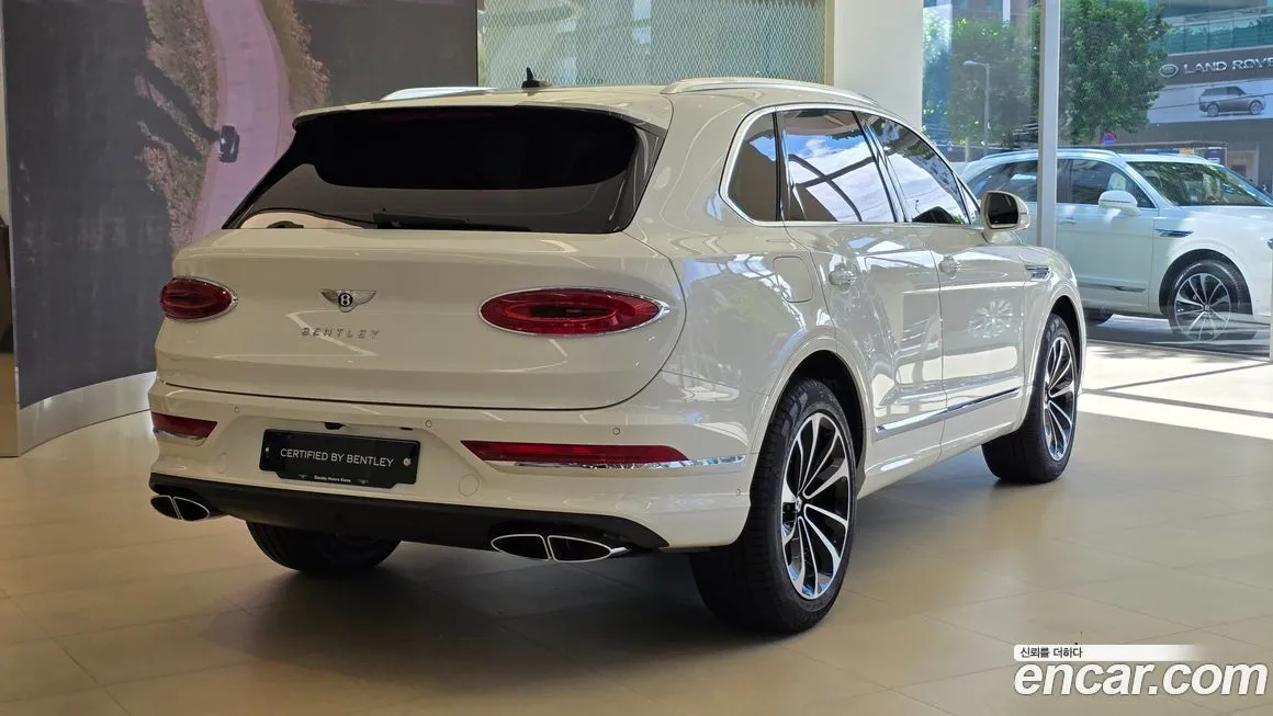 Bentley Bentayga 2025 из KR, фото 4