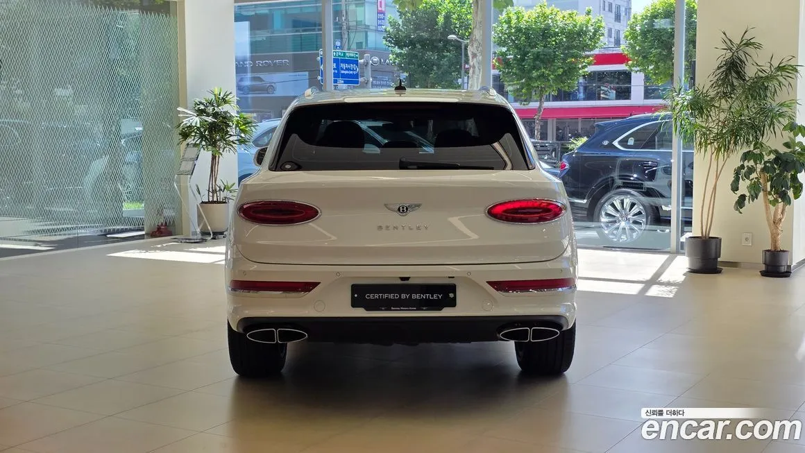 Bentley Bentayga 2025 из KR, фото 5