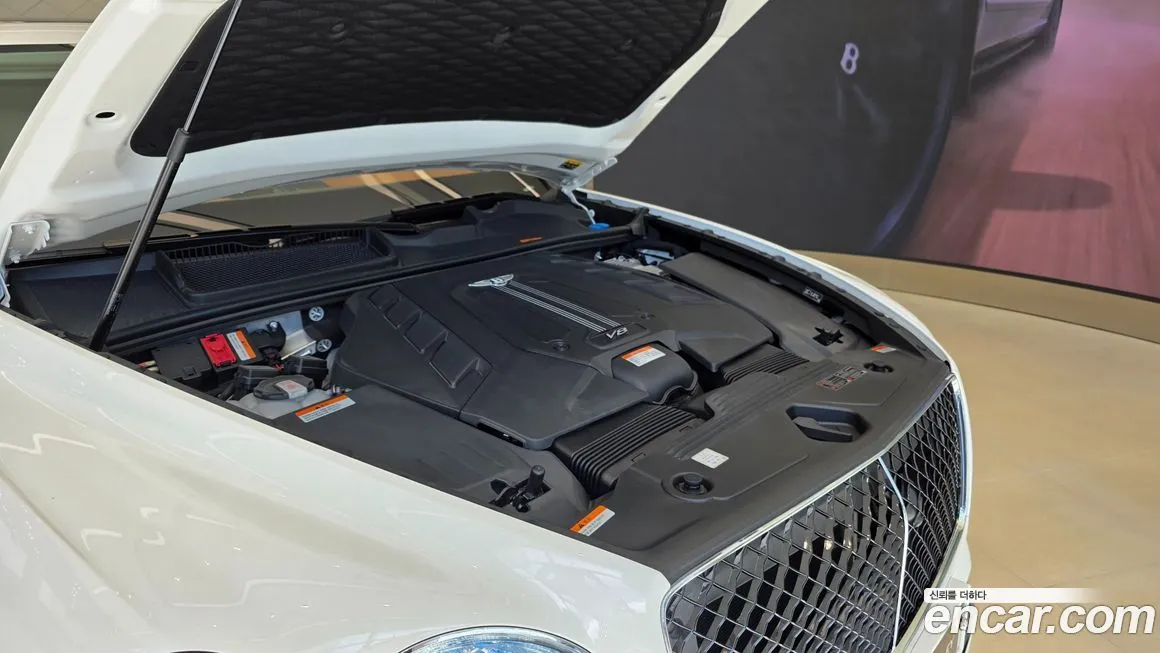 Bentley Bentayga 2025 из KR, фото 7
