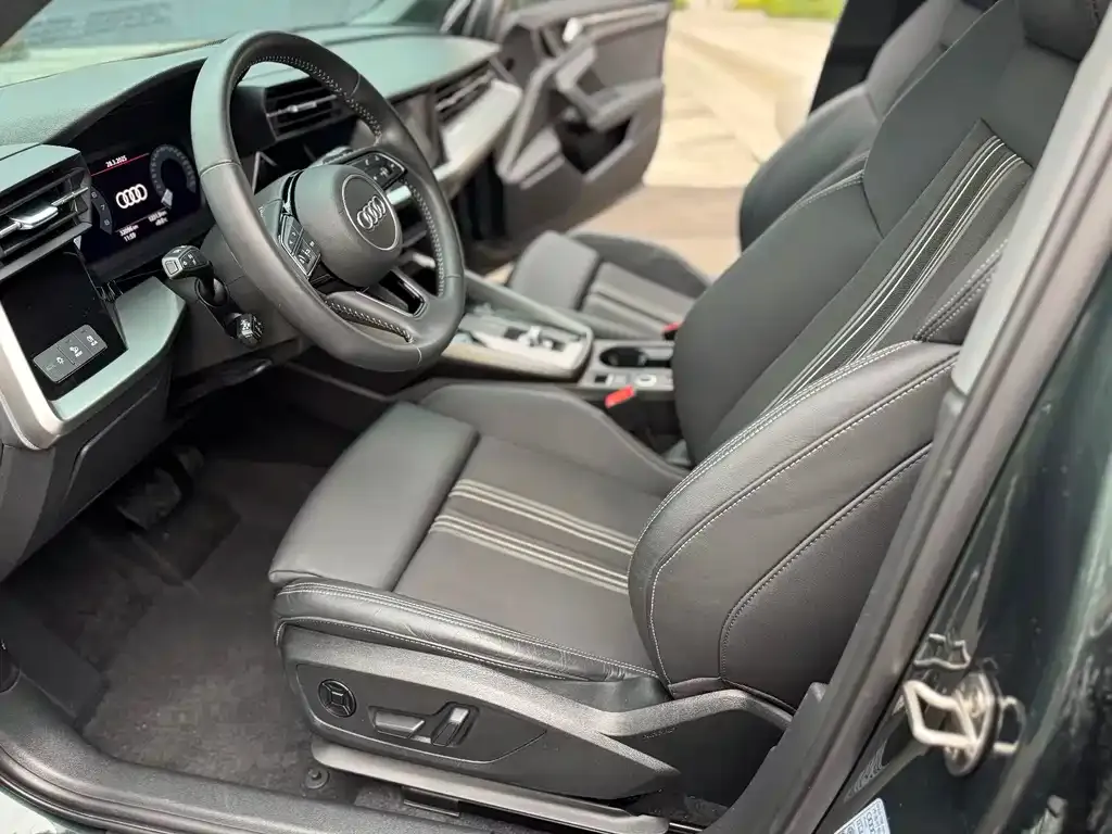 Audi A3 2021 из CN, фото 6