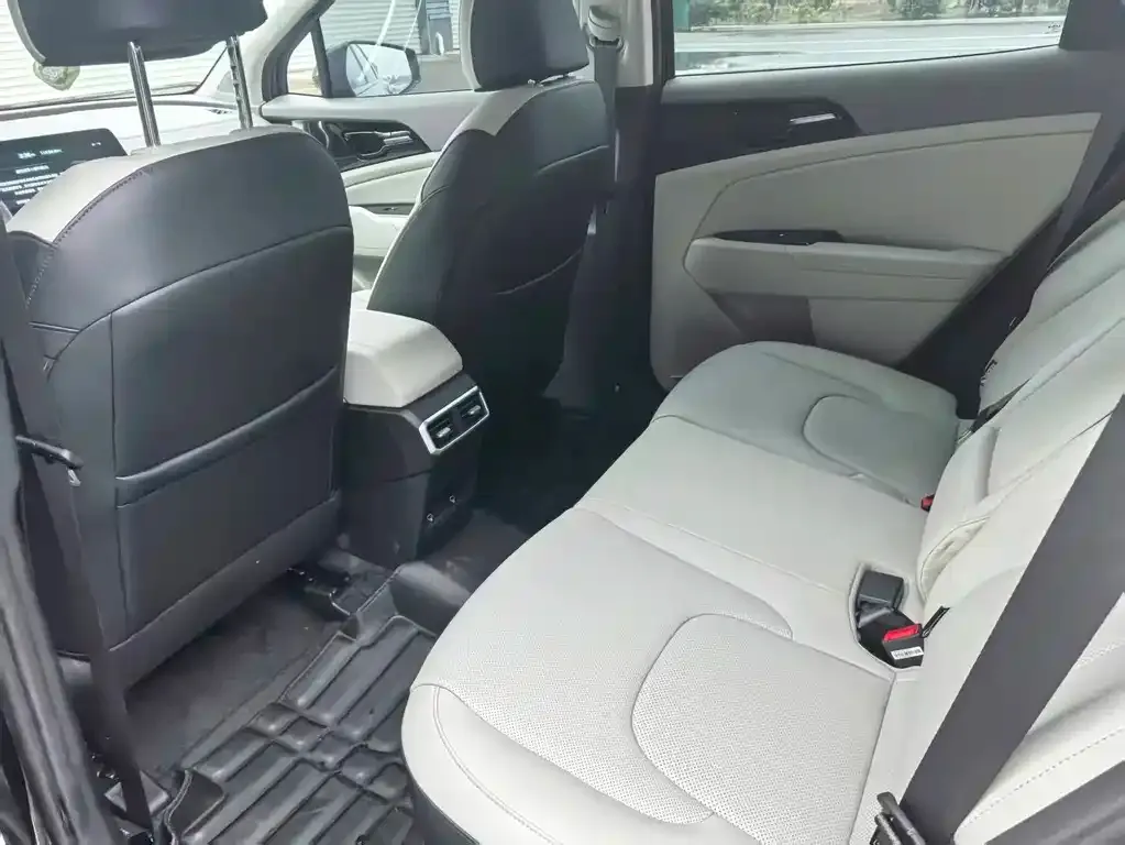Kia Sportage 2025 из CN, фото 8