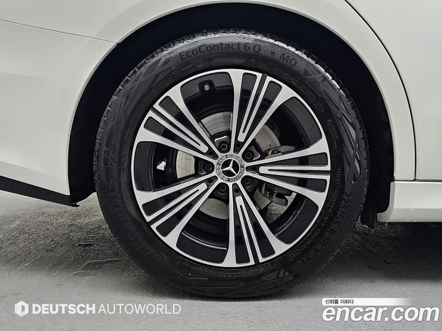 Mercedes-Benz E-Class 2025 из KR, фото 5