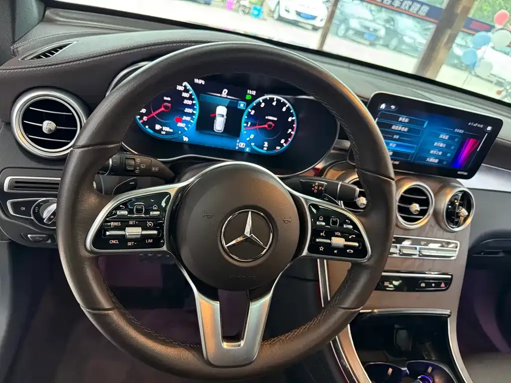 Mercedes-Benz GLC 2023 из CN, фото 6