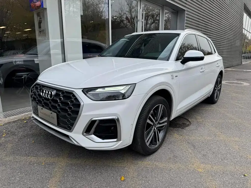 Audi Q5L 2022 из CN, фото 1