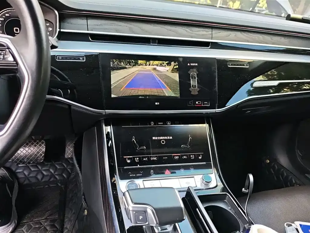 Audi A8 2022 из CN, фото 6