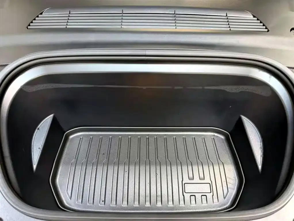 Tesla Model Y 2024 из CN, фото 7