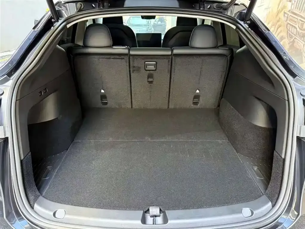 Tesla Model Y 2024 из CN, фото 8