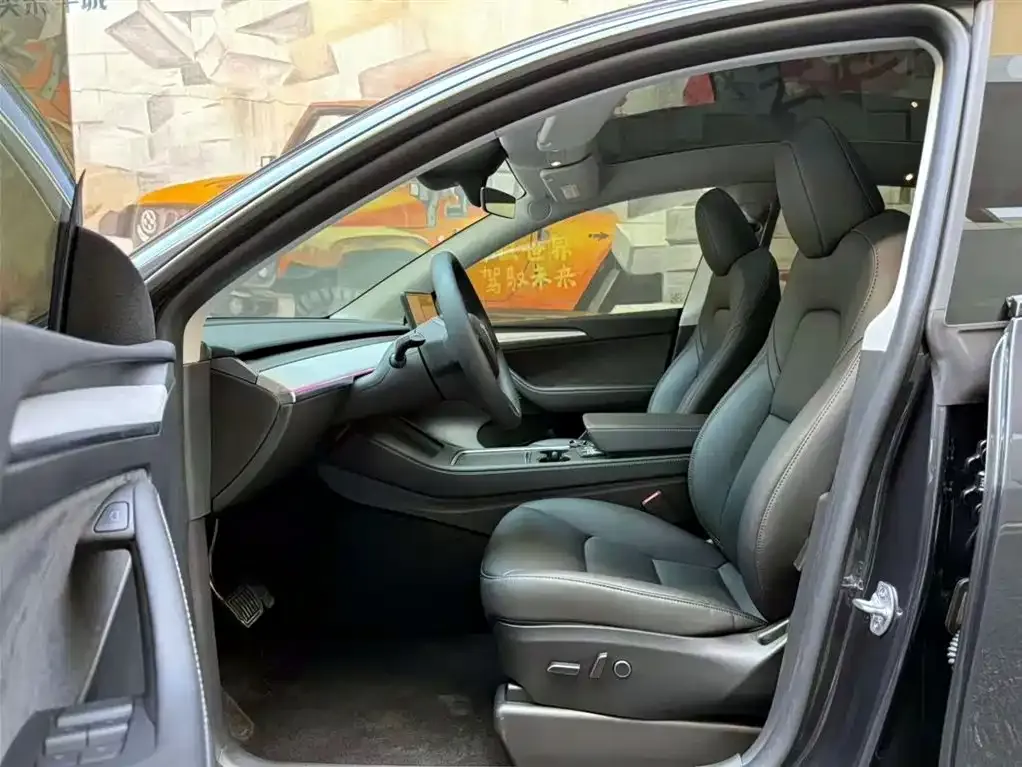 Tesla Model Y 2024 из CN, фото 9