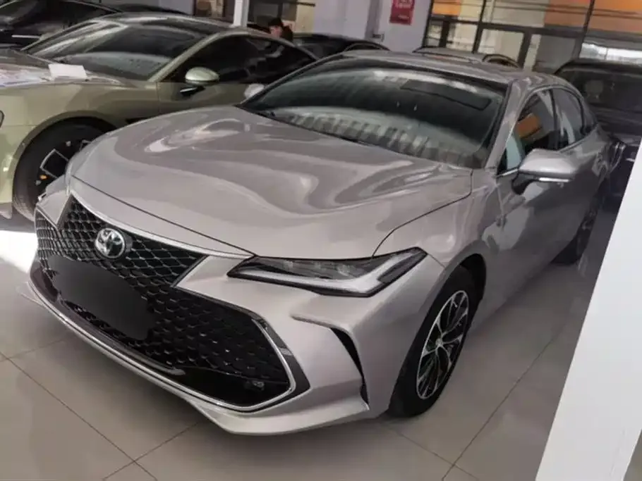 Toyota Avalon 2023 из CN, фото 1