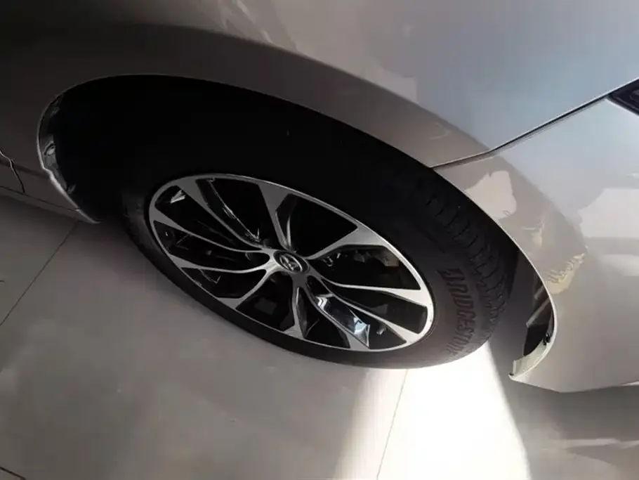 Toyota Avalon 2023 из CN, фото 6