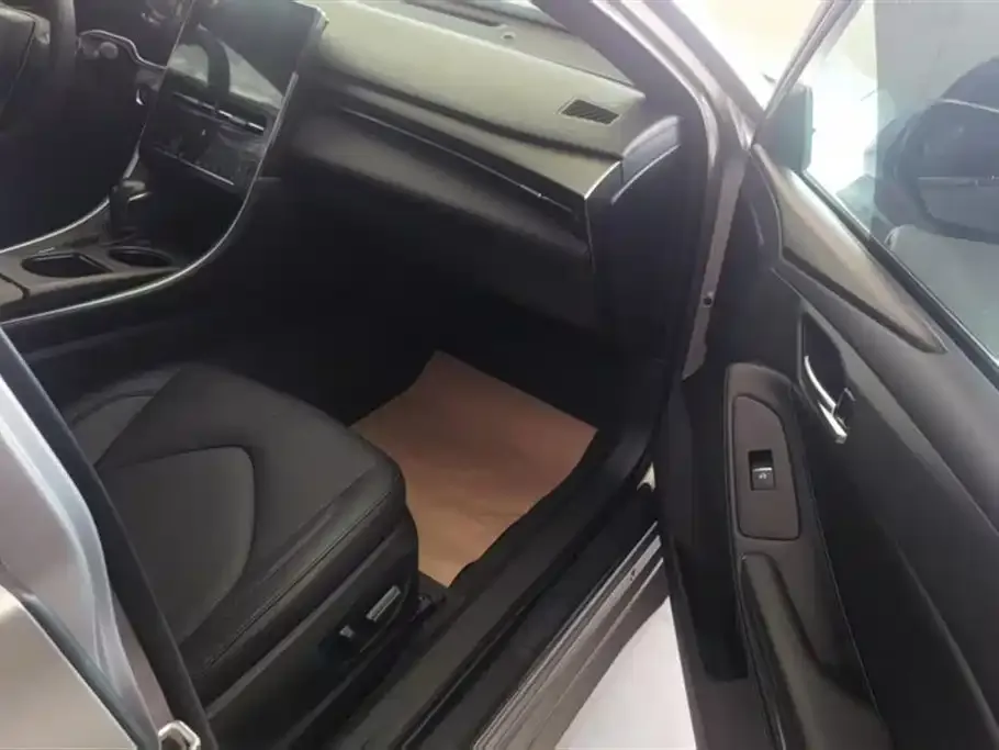 Toyota Avalon 2023 из CN, фото 8