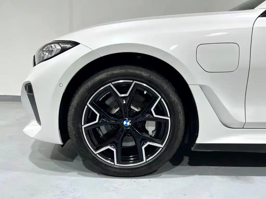 BMW i3 2024 из CN, фото 5