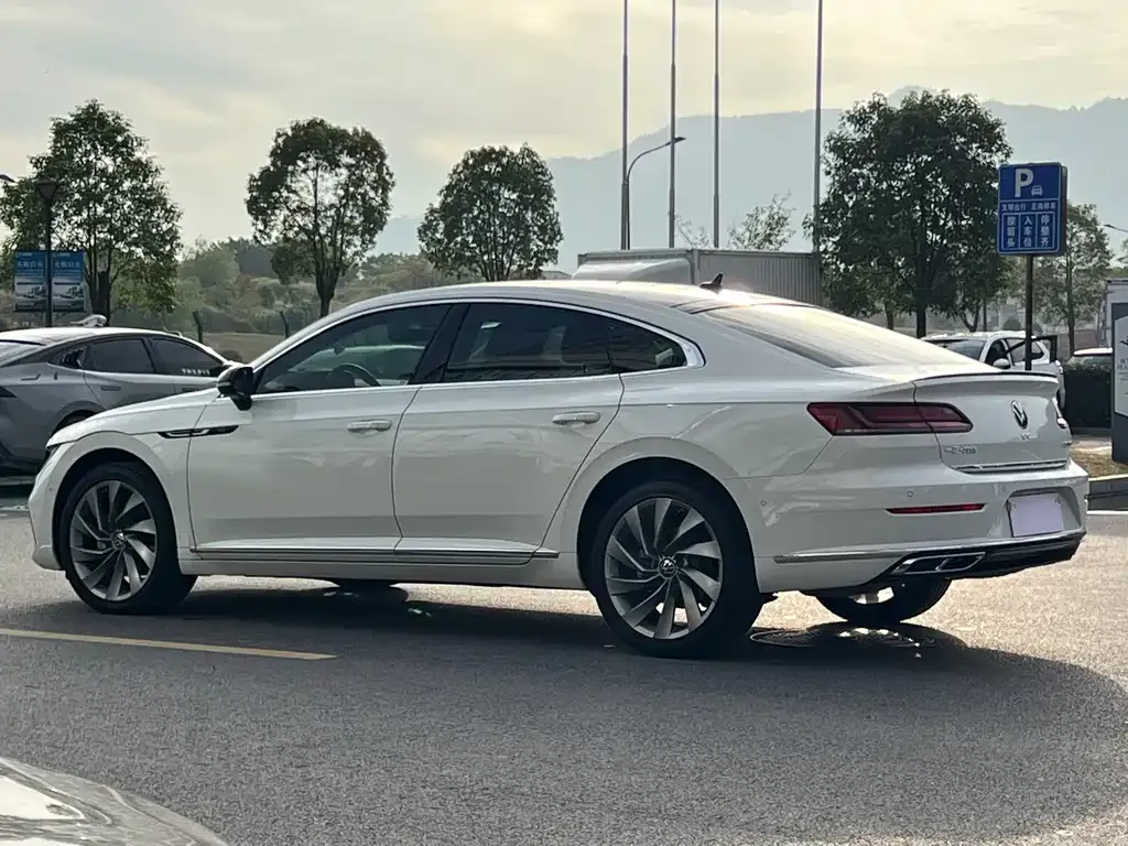 Volkswagen CC — фото 9