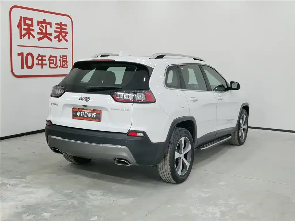 Jeep Cherokee 2022 из CN, фото 2