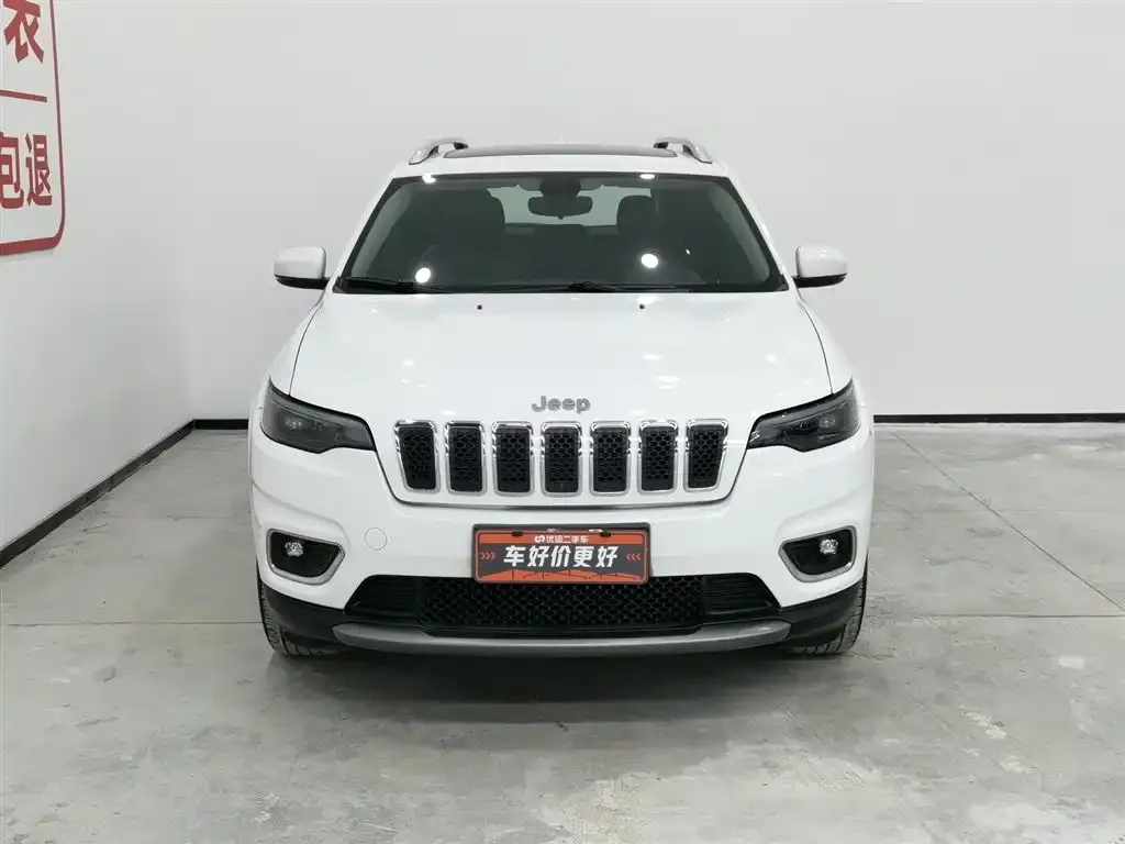 Jeep Cherokee 2022 из CN, фото 3