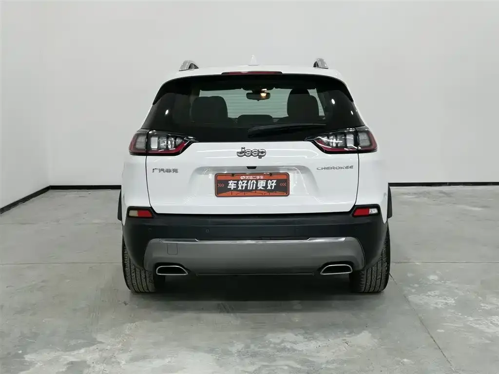 Jeep Cherokee 2022 из CN, фото 4