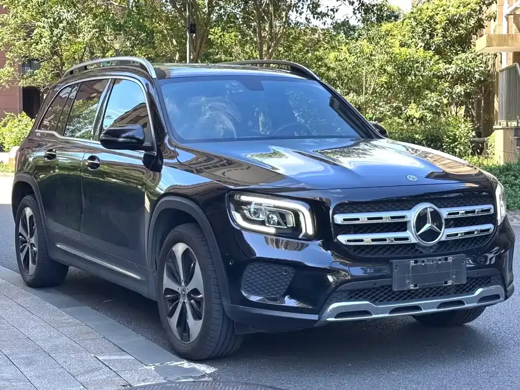 Mercedes-Benz GLB — фото 2