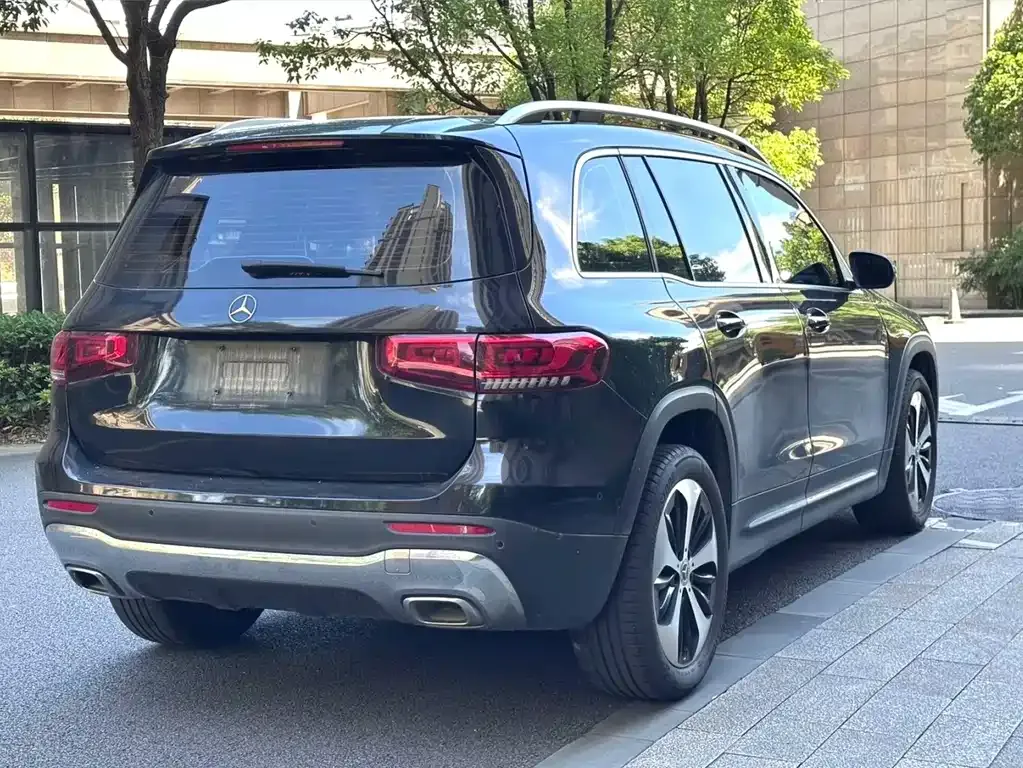 Mercedes-Benz GLB — фото 4