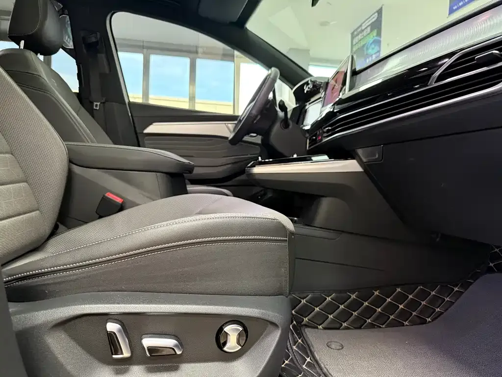 Volkswagen Talagon 2022 из CN, фото 10
