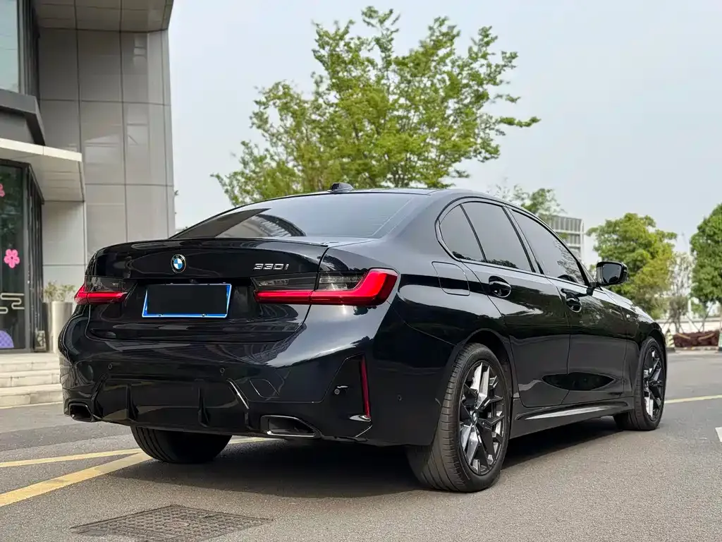 BMW 3 Series 2023 из CN, фото 7