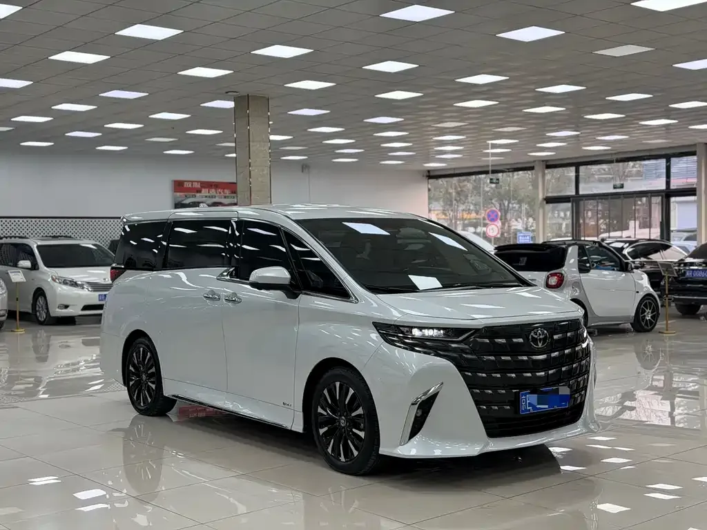 Toyota Alphard 2024 из CN, фото 3