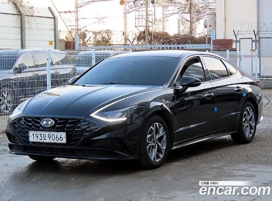 Hyundai Sonata 2022 из KR, фото 2