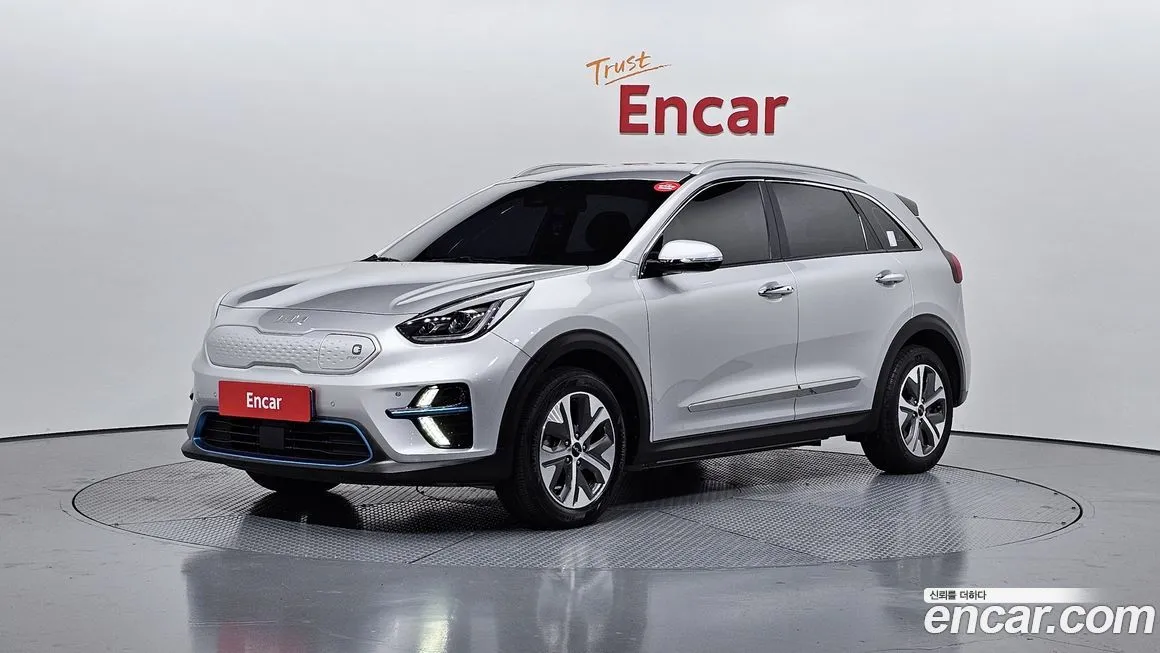Kia Niro — фото 1