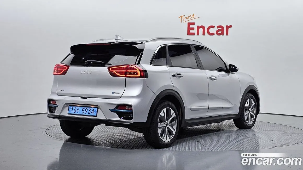 Kia Niro — фото 2