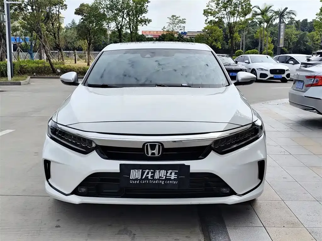 Honda Inspire 2023 из CN, фото 2