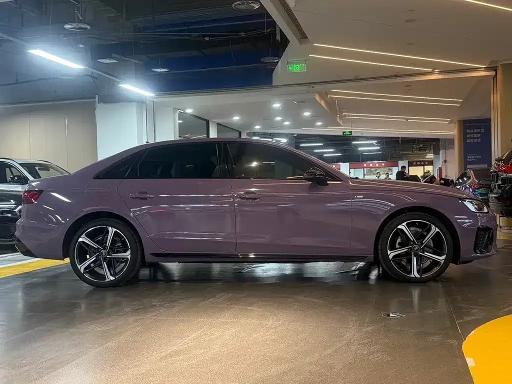 Audi A4L 2024 из CN, фото 4