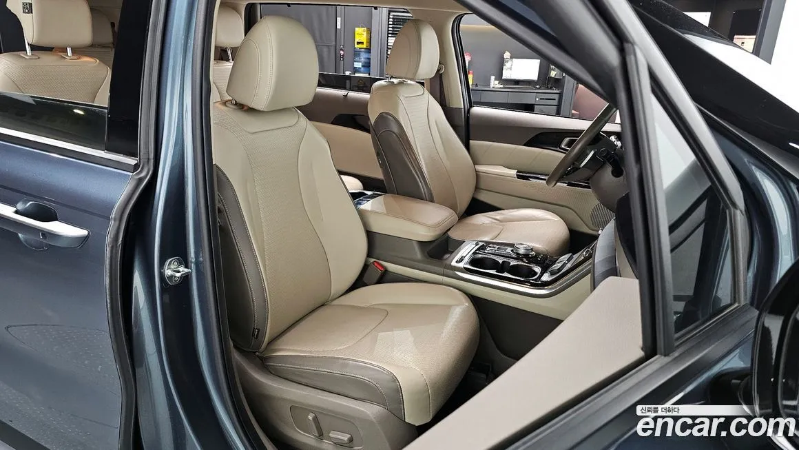 Kia Carnival — фото 10