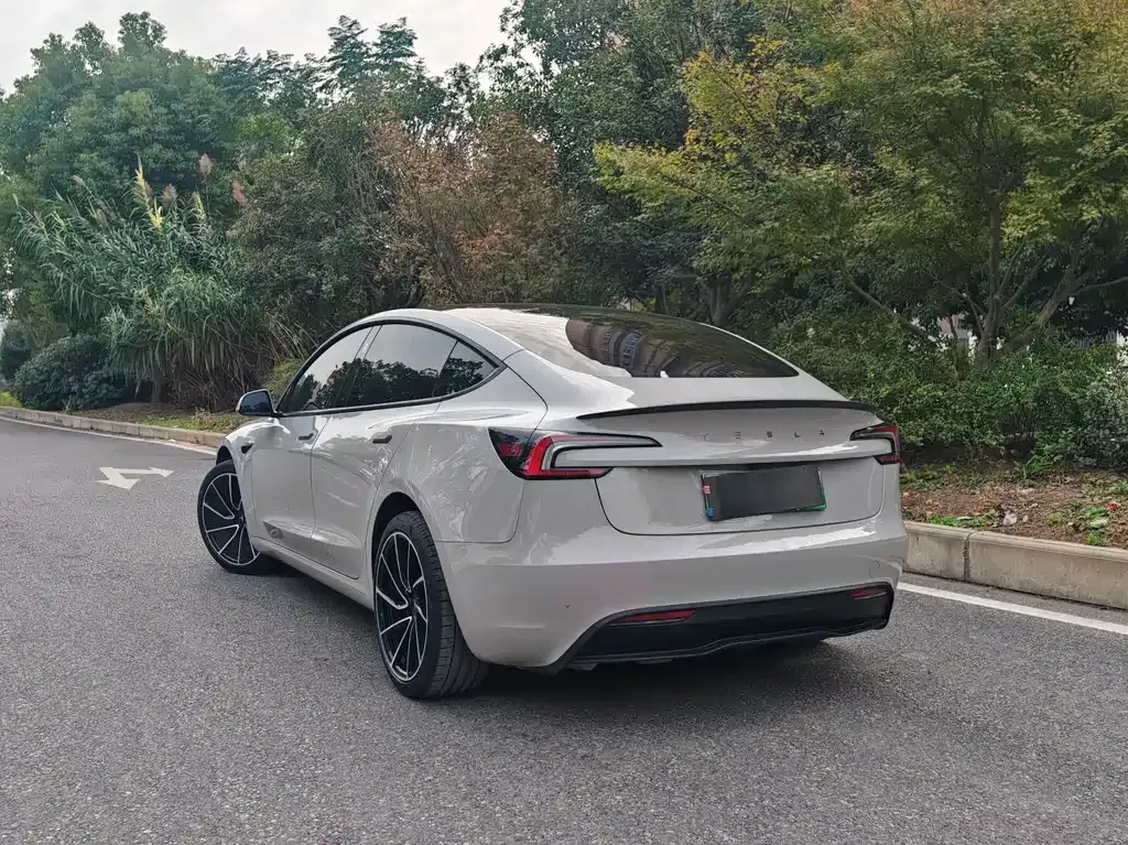 Tesla Model 3 2024 из CN, фото 3