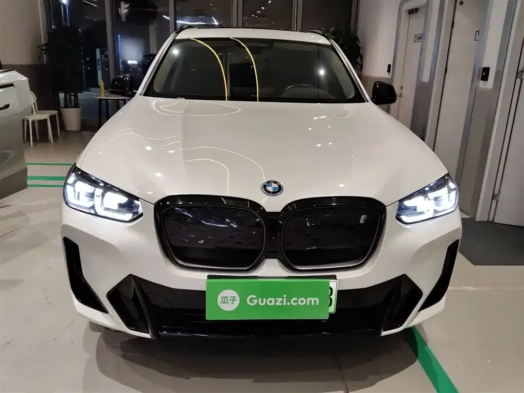 BMW iX3 2024 из CN, фото 3
