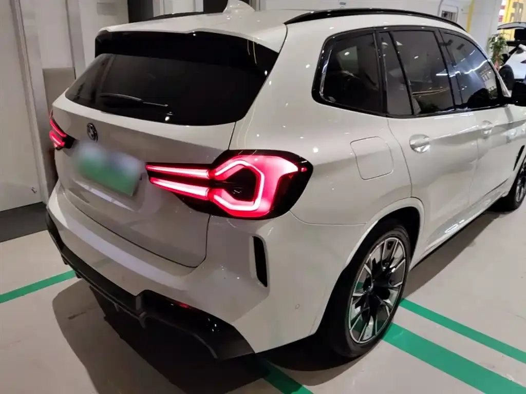 BMW iX3 2024 из CN, фото 7