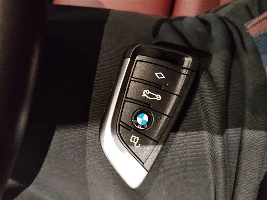 BMW iX3 2024 из CN, фото 9