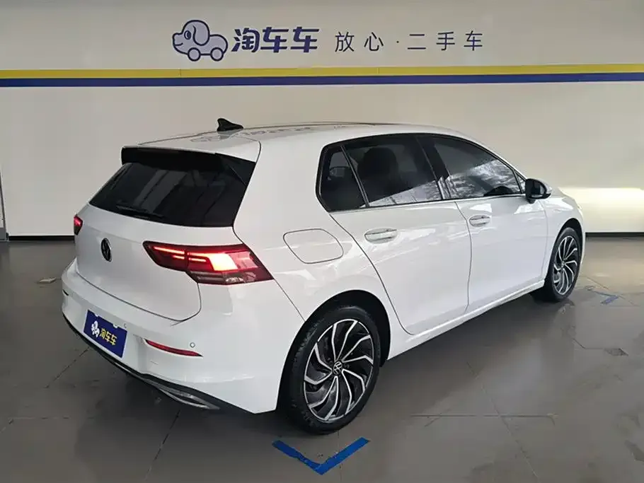 Volkswagen Golf 2021 из CN, фото 3