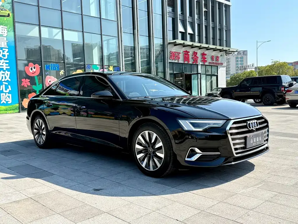 Audi A6L — фото 2