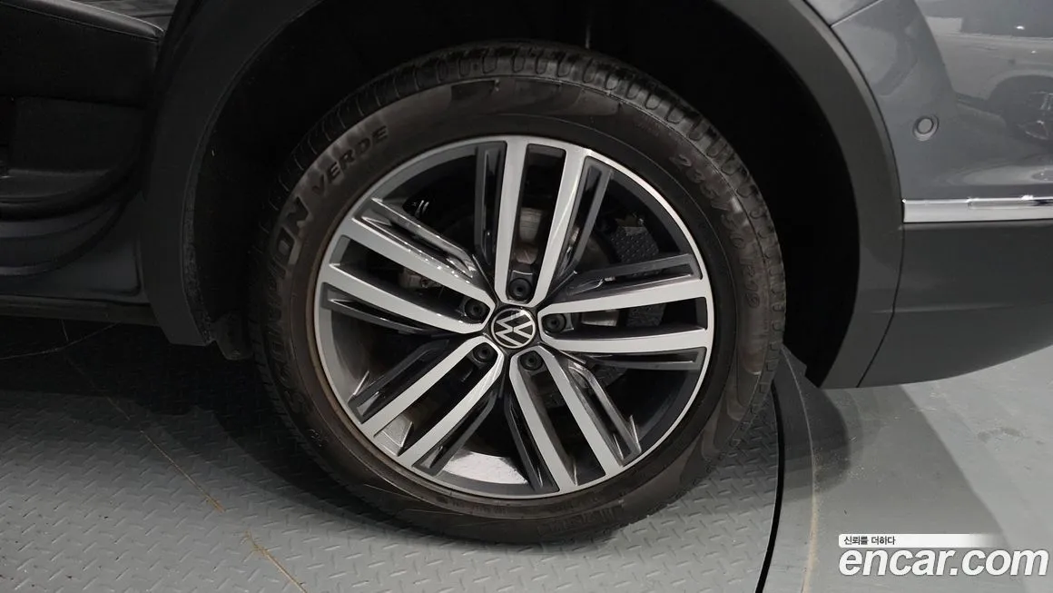 Volkswagen Tiguan 2023 из KR, фото 5