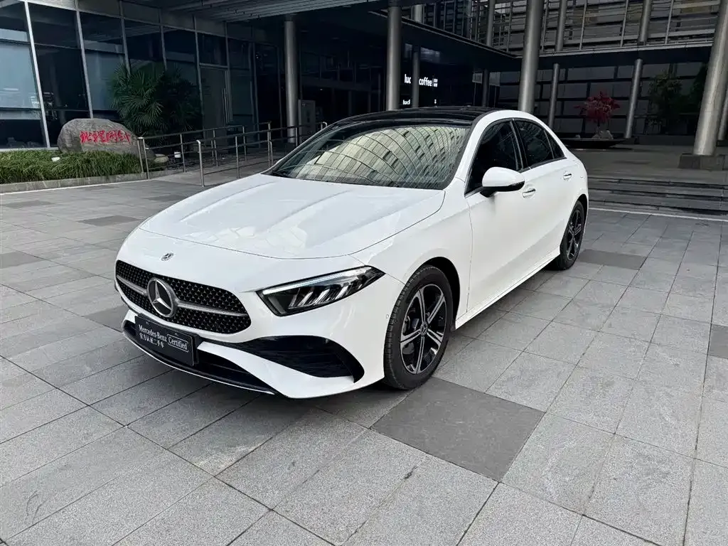 Mercedes-Benz A-Class 2023 из CN, фото 1